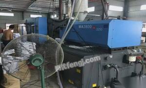 工廠機(jī)岀售海天1300t.1000t.470t.380注塑機(jī)