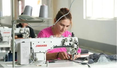 江西企業落戶阿克陶，助力箱包產業升級