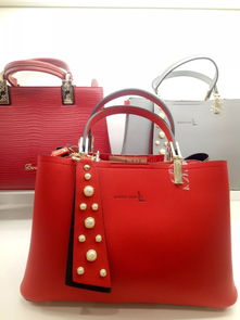 箱包精品推薦 箱伴一生，包你經典文具